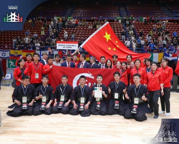 苏沪联合队斩获男子佩剑团体赛冠军 苏沪联合队斩获男子佩剑团体赛冠军